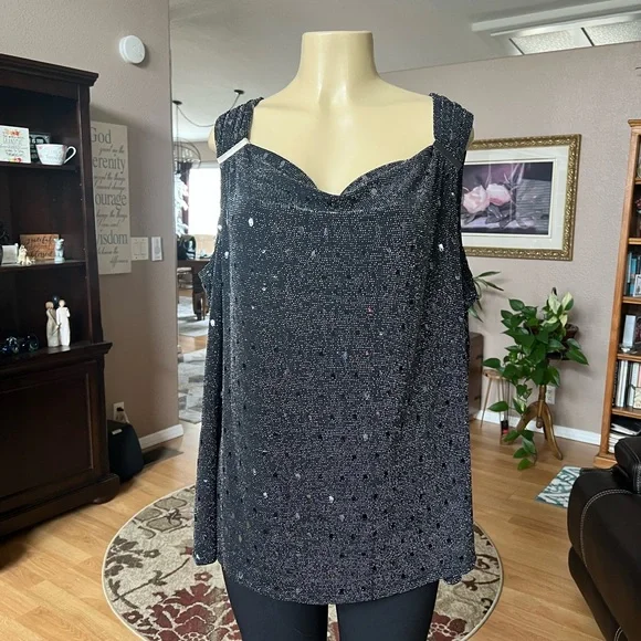 Avenue shiny black sleeveless blouse-size 26/28-NWT - Picture 6 of 10